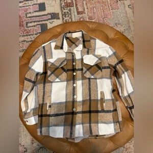 Women’s plaid shacket